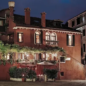 https://locanda-fiorita.hotelinveneto.com